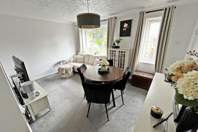 4, Lovet Road, Bedford photo 4
