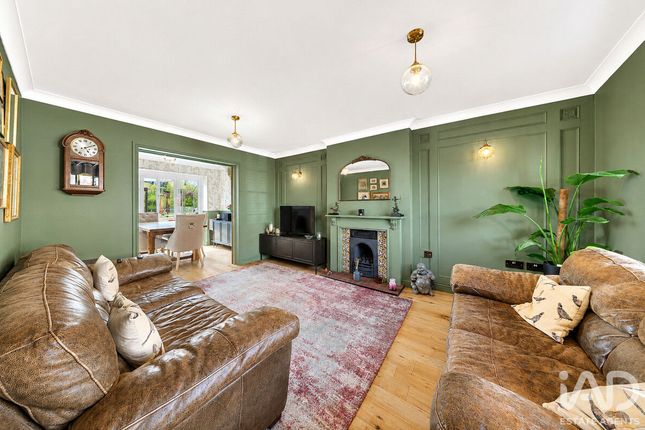 Highfield Drive, Ely photo 2