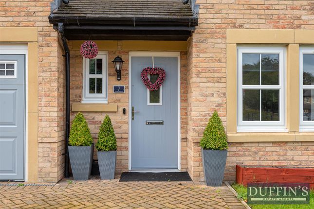 7, Sycamore Drive, Blackburn photo 2