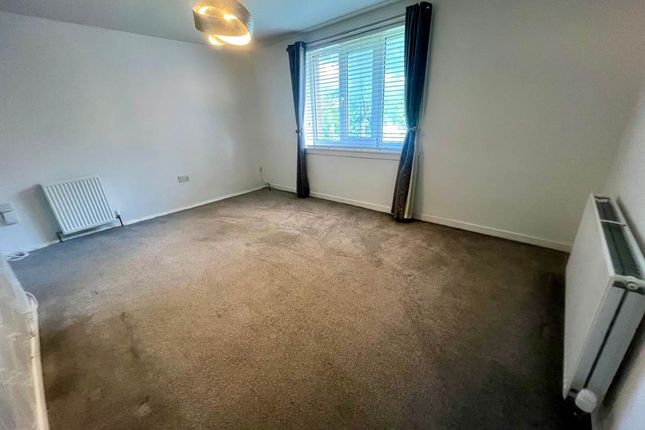 38C Finavon Street, Dundee photo 2