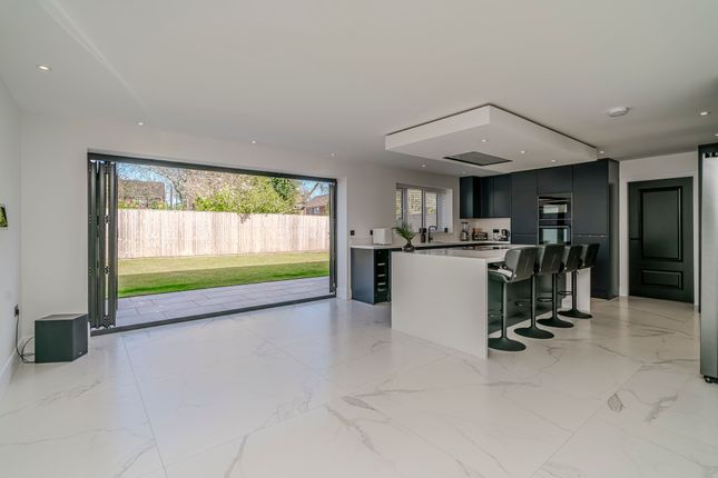2 Bannister Brook Gardens, Leyland photo 2