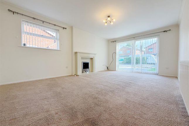 8, Abbey Gardens, Wrexham photo 2