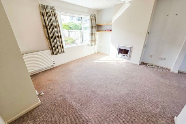 12, St. Athans Court, Caerphilly photo 4