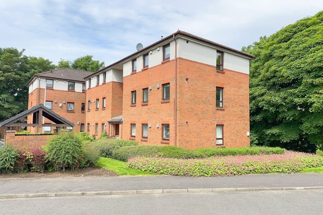 Thumbnail Flat for sale in Fairways View, Hardgate, Clydebank