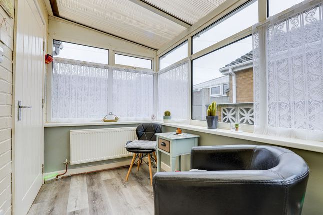 91 Greenacres, Nottingham photo 4