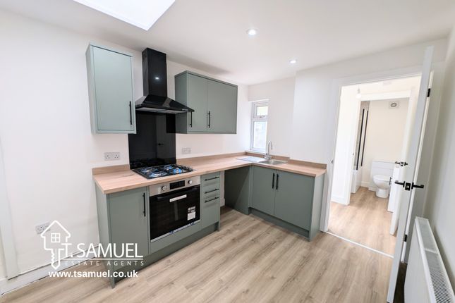 4 Lower Salisbury Street, Tredegar photo 4