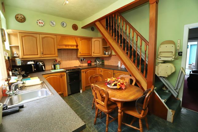 10, Broad Oak Terrace, Bury photo 2