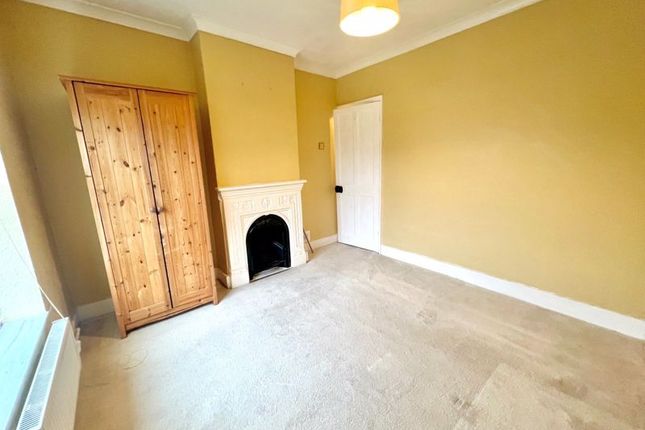Terraced house for sale in Cross Street North, Dunstable