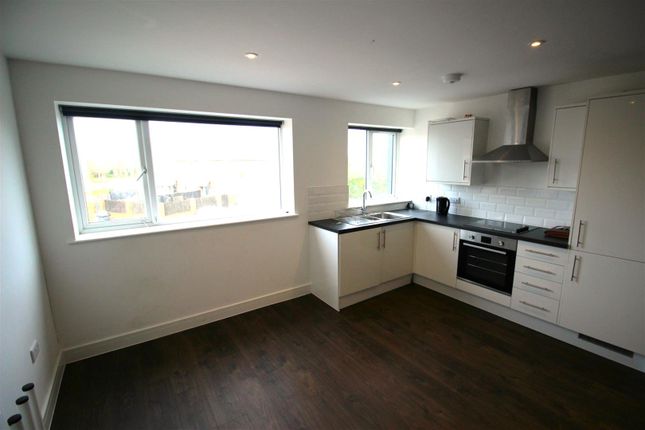 Flat 11, Carisbrooke Centre, 63, Carisbrooke Road, Gosport photo 5
