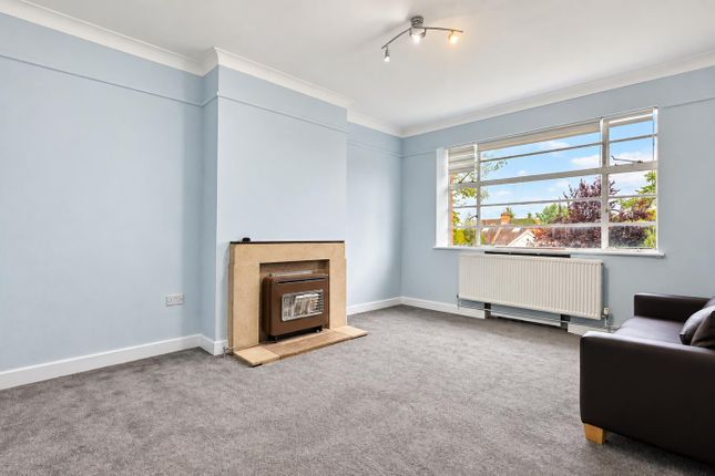 Flat 11, Grosvenor Court, Christchurch Avenue, London photo 4