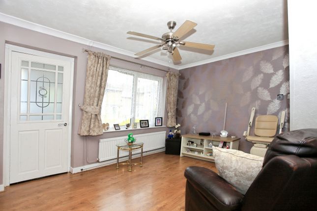 29, Pyhill, Peterborough photo 4