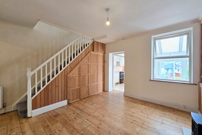4 Barton Road, Okehampton, Devon photo 4