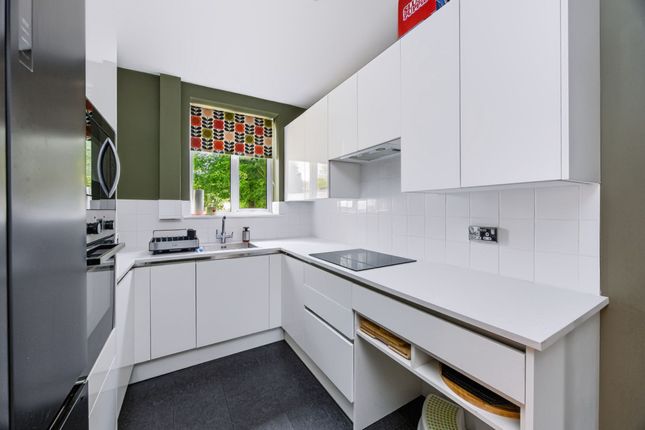 13 Hollands Road, Henfield photo 3