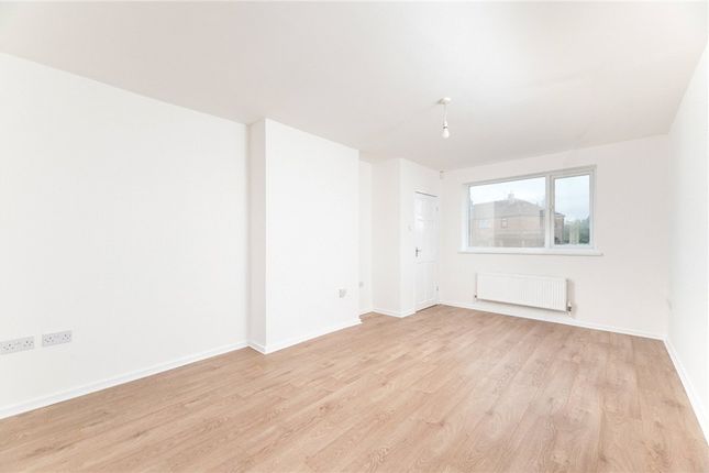 43, Smithy Lane, Wakefield photo 4
