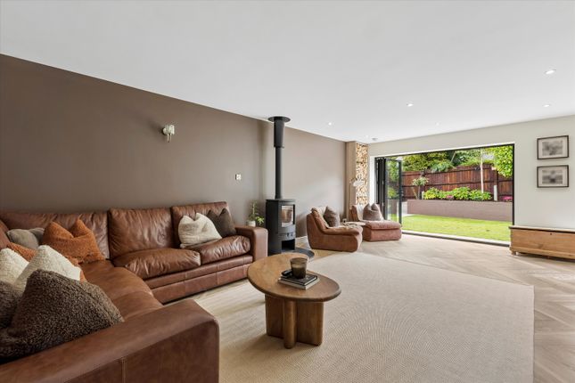 6, Bercote Close, Winchester photo 3