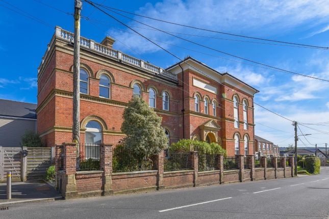 Thumbnail Flat for sale in Main Road, Havenstreet, Ryde