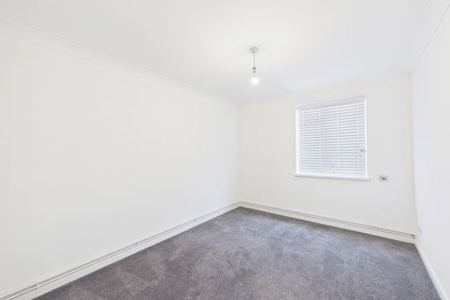 1 Orchard House, Crabtree Lane, Lancing photo 3
