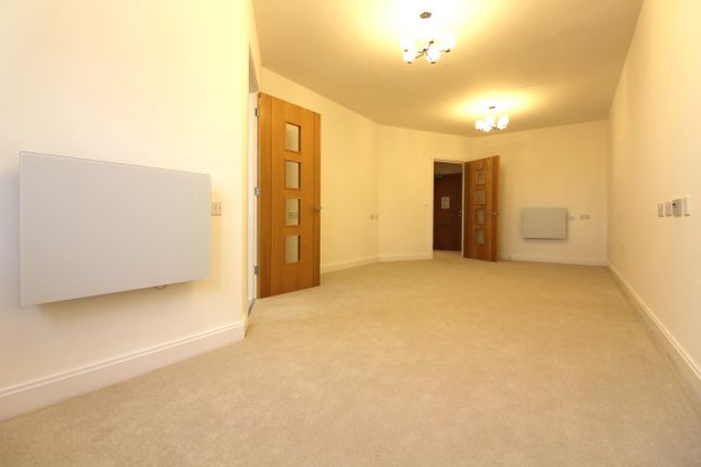 Flat for sale in Trinity Road, Chipping Norton