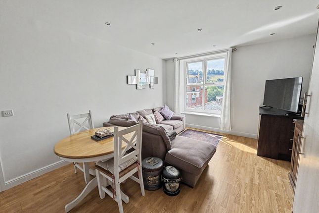 13b Fore Street, Tiverton photo 4