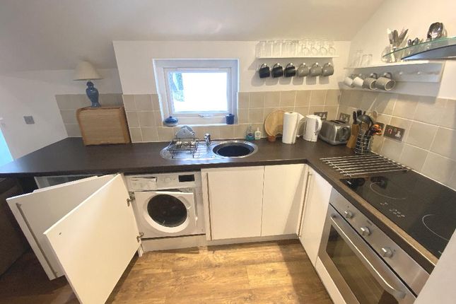 Flat 11, 9-10, Draycott Terrace, St Ives photo 3