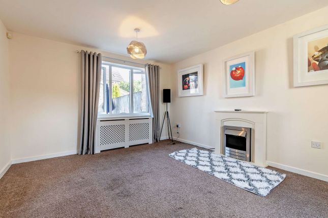 17, Valley Drive, Barnsley photo 2