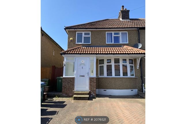 Thumbnail Semi-detached house to rent in Hazel Tree Road, Watford