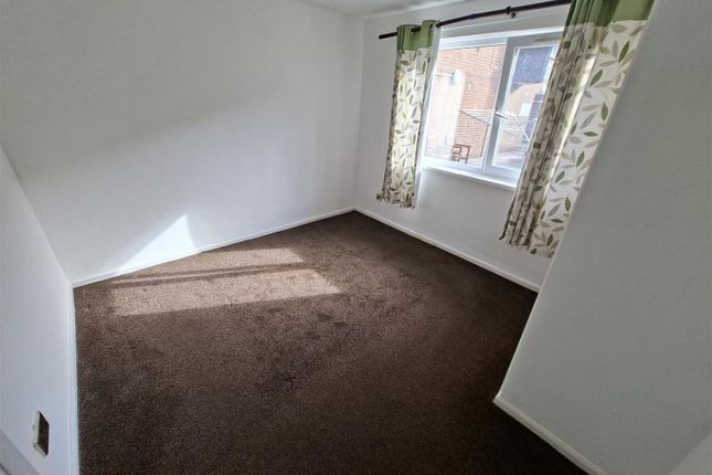158, Coed Edeyrn, Cardiff photo 4