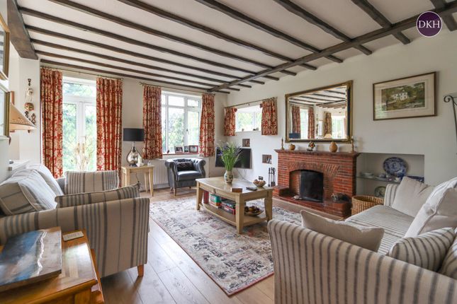 Mulberry Cottage,, Troutstream Way, Rickmansworth photo 4