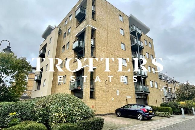 Flat to rent in Maritime Quay, London