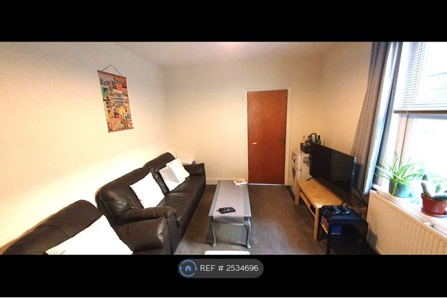 Lounge - Photo 2