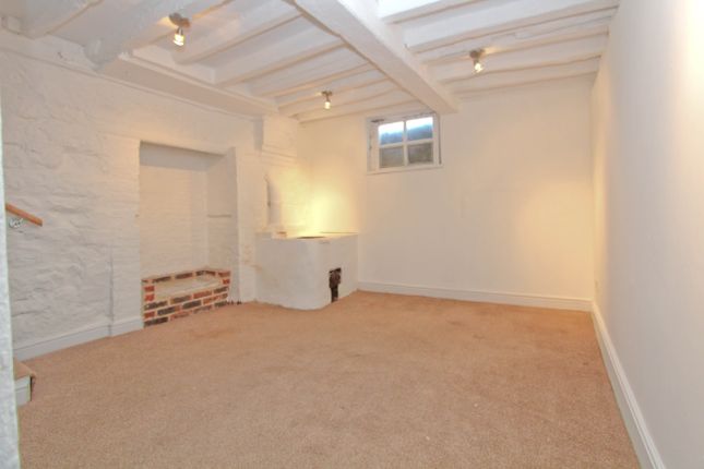 8, Sheep Street, Petersfield photo 4