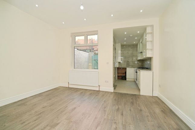 1, Jones Street, Salford photo 4