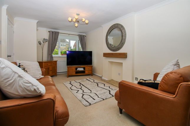 17, Agincourt Drive, Altofts photo 4