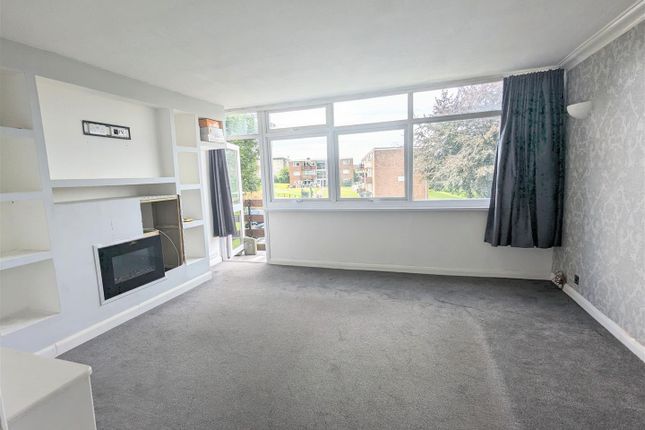 Flat for sale in Cypress Court, Rochester