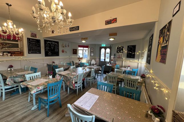 Thumbnail Restaurant/cafe for sale in Cafe &amp; Sandwich Bars BD13, Cullingworth, West Yorkshire