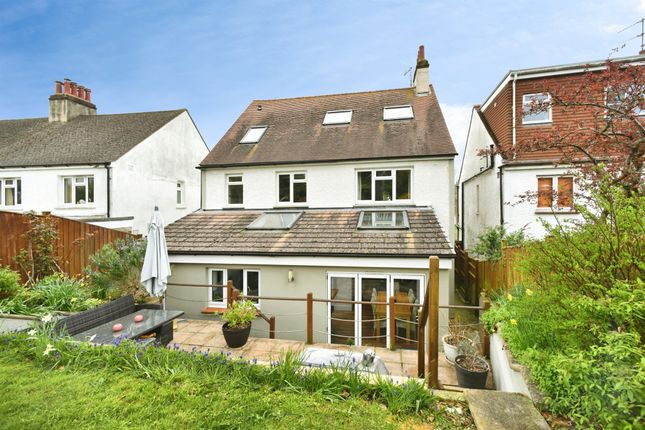 17, Winfield Avenue, Brighton photo 2