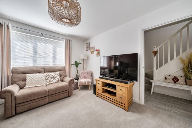 8, Magpie Drive, Cullompton photo 3