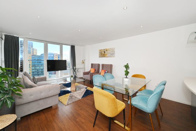 Flat 139, London photo 2