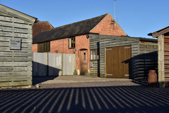 Light industrial to let in Chapel Farm, Over Old Road, Hartpury, Gloucestershire