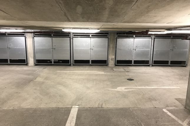 Parking/garage to rent in Individual Lock Up Garage, South Steps, Albert Court