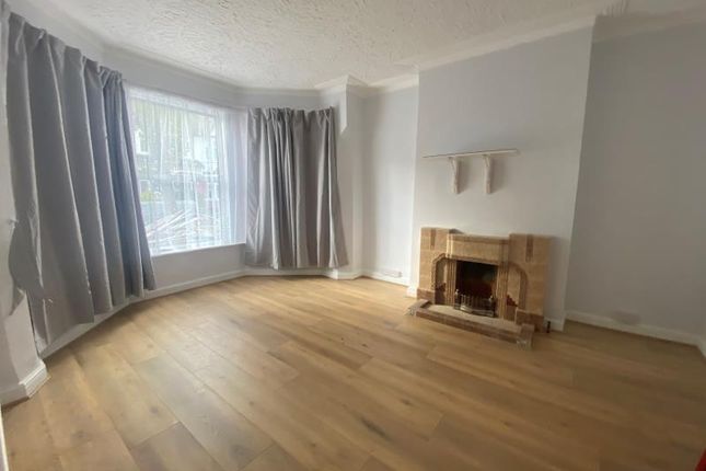 Thumbnail Property to rent in Melbourne Avenue, Palmers Green