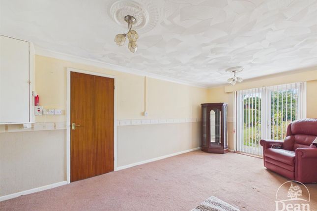 3, Latimer Road, Cinderford photo 3