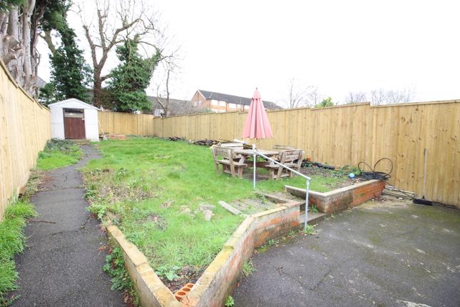 Bungalow to rent in Brinkley Road, Worcester Park