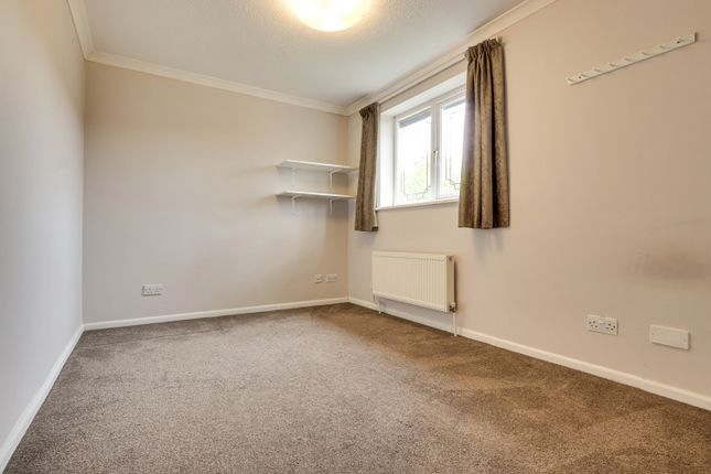 Detached house for sale in Augustus Drive, Basingstoke, Hampshire