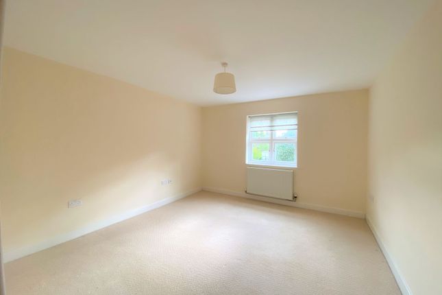Oakfield, Apartment 8, Davey Lane, Alderley Edge photo 4
