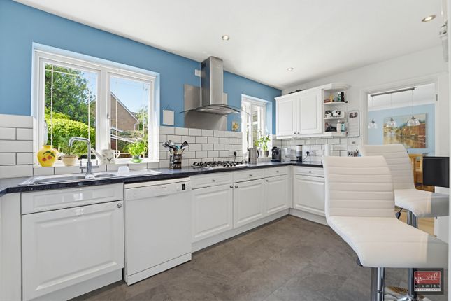 32, Aspen Gardens, Ashford photo 4