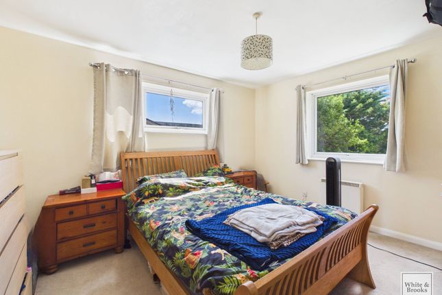3 Cranford Gardens, Bognor Regis photo 4