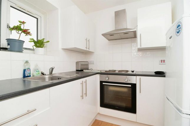 Flat for sale in Teviot Avenue, South Ockendon