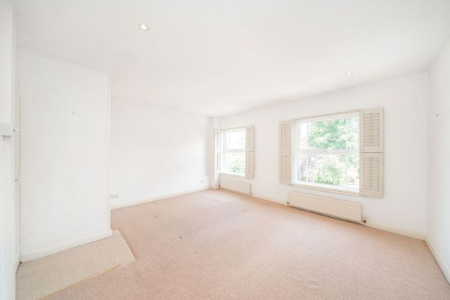 11A, Manor Road, Teddington photo 3