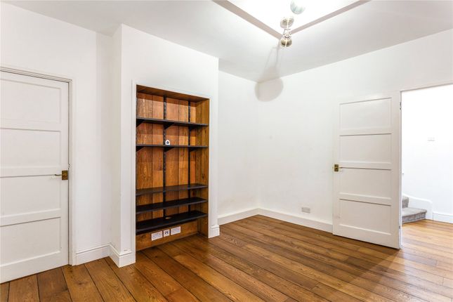 End terrace house for sale in Henley Close, St. Marychurch Street, London